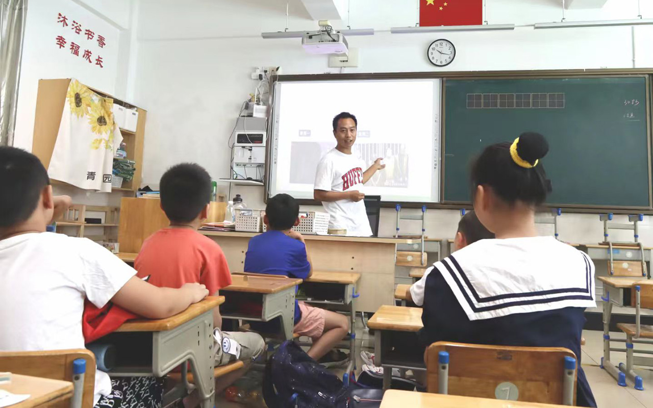 河东钟公庙中心小学